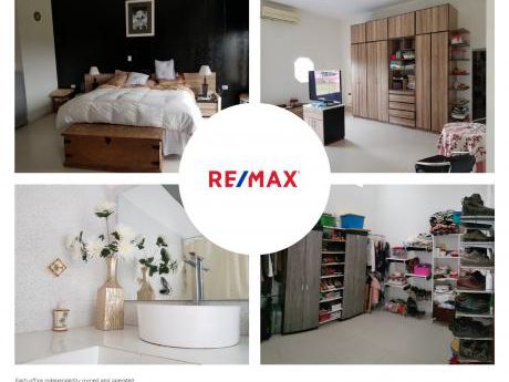 Hermosa Casa Familiar En Venta