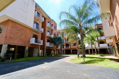 Oferta Vendo Departamento De 1 Dormitorio En Condominio Barrio Las Mercedes.