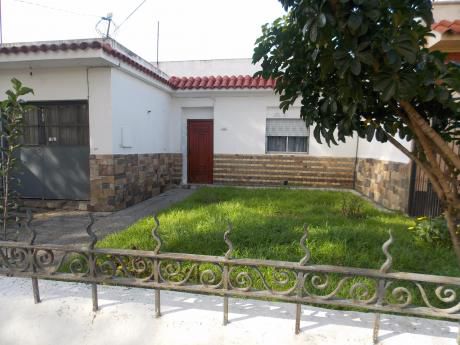 Casa 3 Dormitorios. Arrieta Casi Propios.