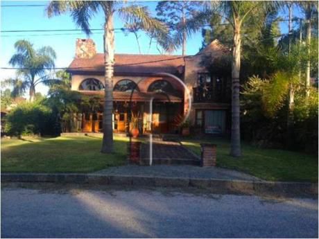 Magnifica Casa En Punta Del Este - Excelentes Terminaciones