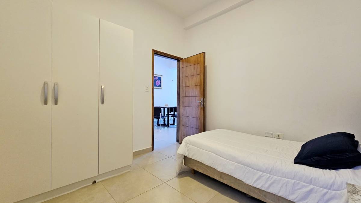 ALQUILO DEPARTAMENTO FULL AMOBLADO EN LAMBARE — foto 3