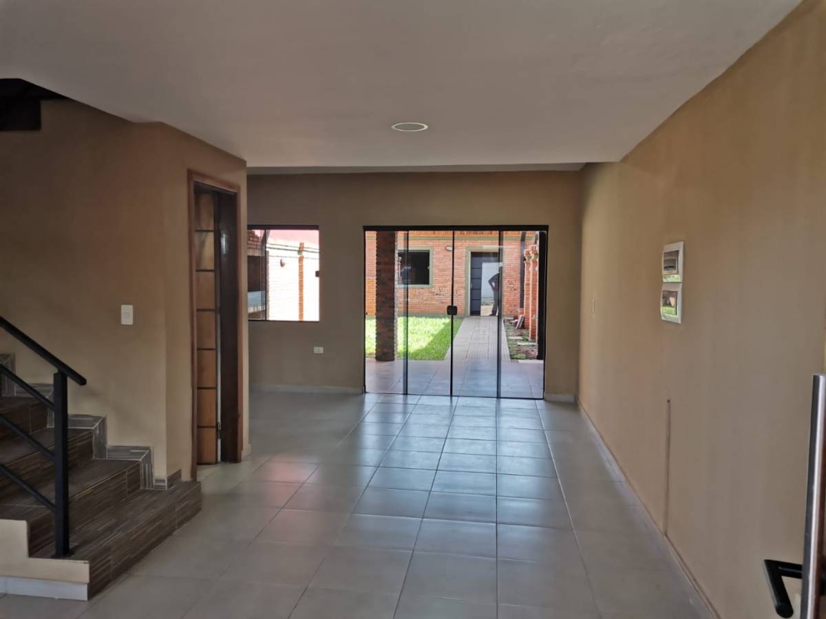 ALQUILO DUPLEX EN LUQUE — foto 2