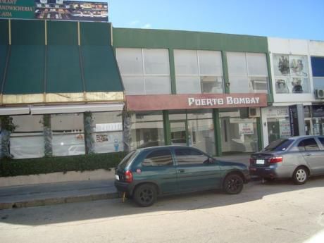 Excelente Local A Pasos De La Calle 20