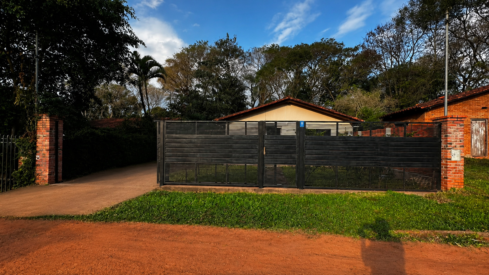 CASA EN LUQUE DE 540 M2 DE TERRENO! — foto 2