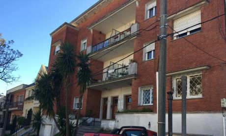 Iturriaga , A Pasos Del Mar, Muy Amplio.
