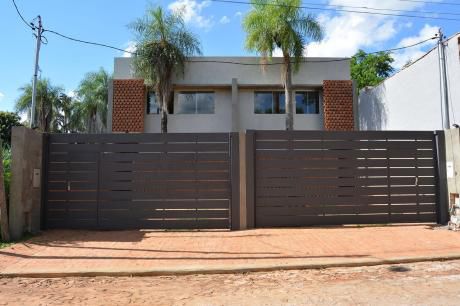 Vendo Dúplex A Estrenar Detrás Del Hotel Bourbon, Zona Conmebol