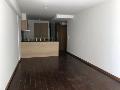 Amplio Apartamento De 2 Dormitorios - A Estrenar!