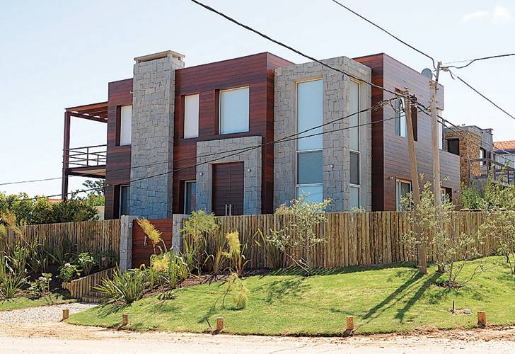 Ya conocías las casas de los famosos en Punta Del Este? - InfoCasas