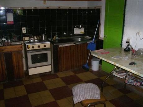 Interior, Por Corredor Abierto, Con Patio, Sin Gtos Comunes.