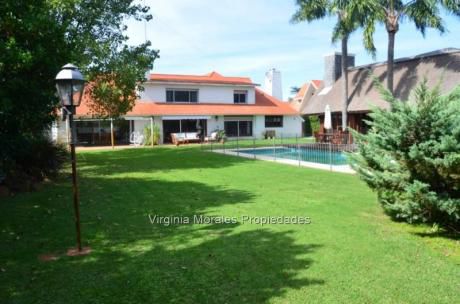 Casa En Carrasco