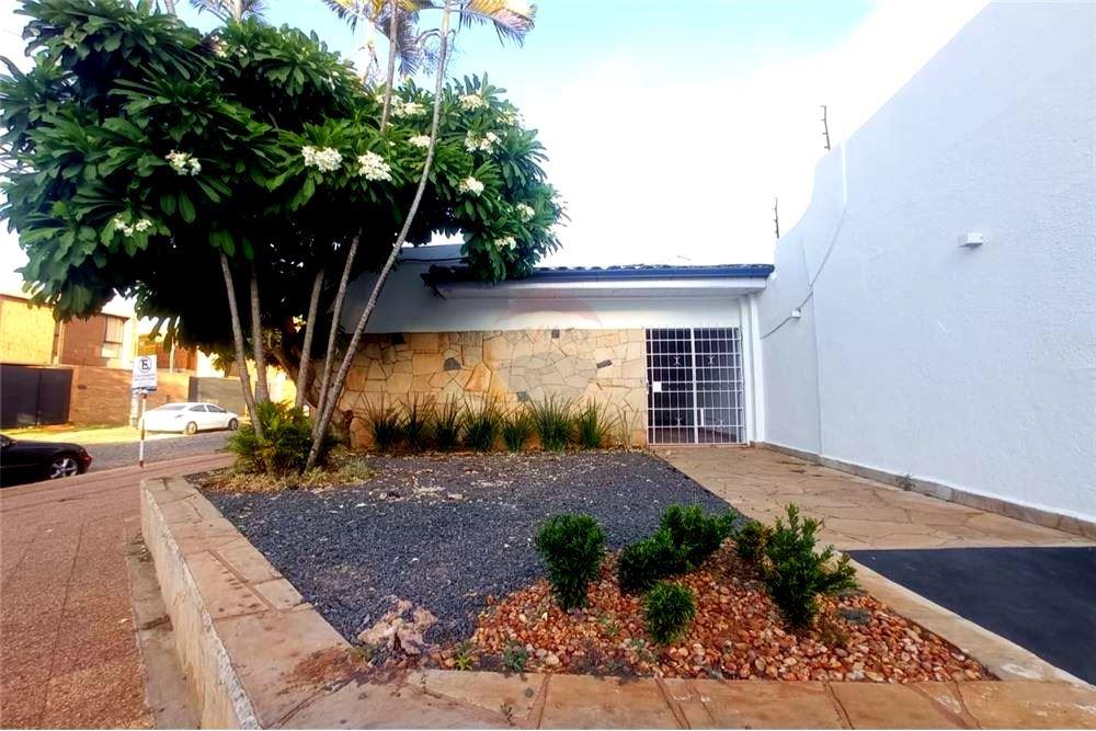 Casa en alquiler en Los Laureles