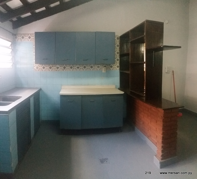 Casa 3 Dorm. + área Servicio / Sajonia, Zona Comisaría 2° (cod. 219) — foto 3