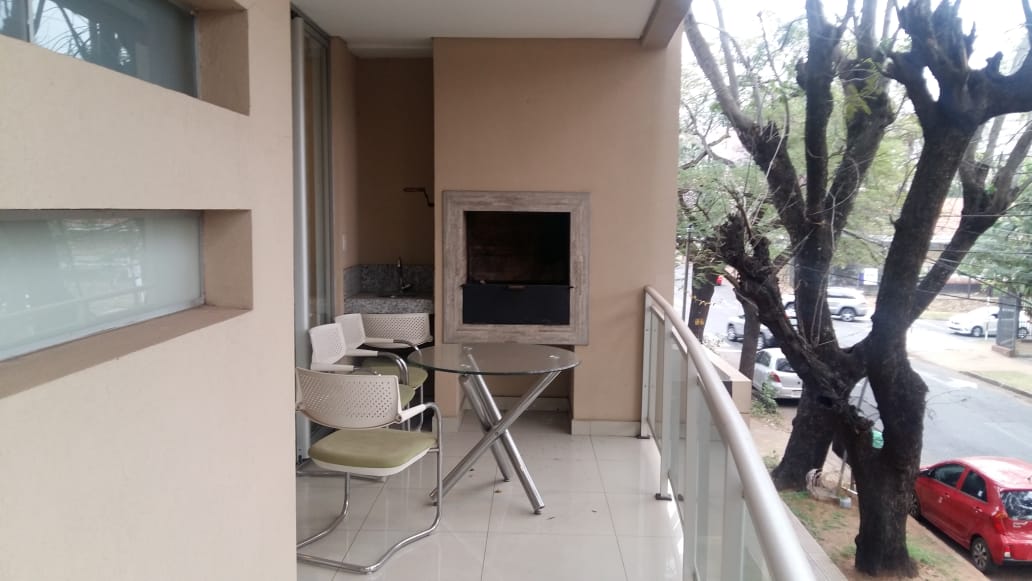 Amplío Dpto. AMOBLADO.. y equipado  Villa Morra — foto 3
