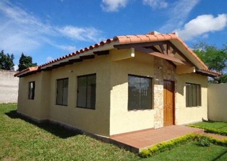 Chalet En Santa Cruz, Urbanización Las Piedades
