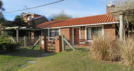 Venta De Casa En Proa Al Mar, Piriapolis
