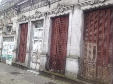 Gran Casona En PadrÓn Único Ideal Obra Nueva Fost 100% Altura 16.5