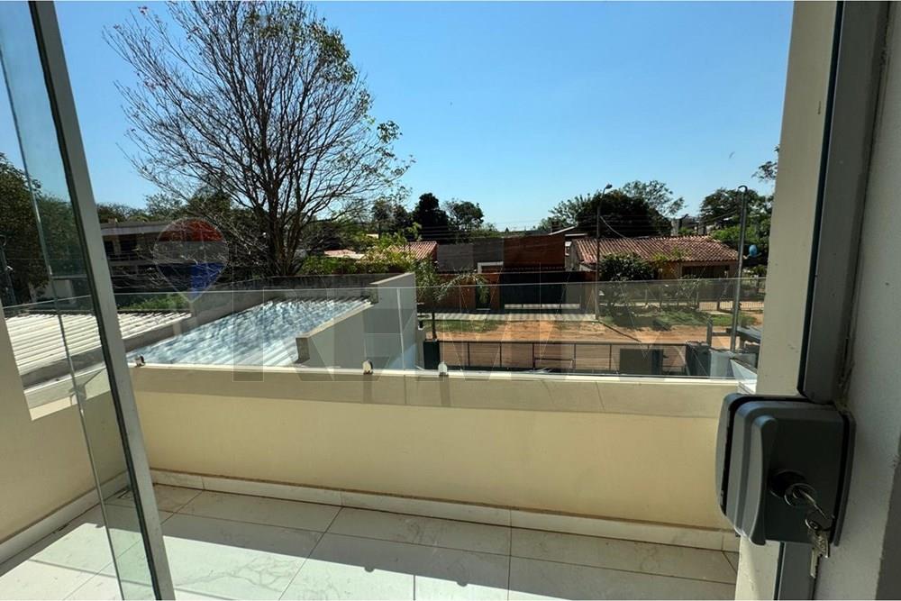 ALQUILER – MODERNO DÚPLEX ZONA RAKIURA –LOMA MERLO — foto 2