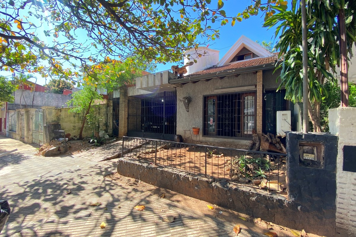 Casa en venta en Bernardino Caballero