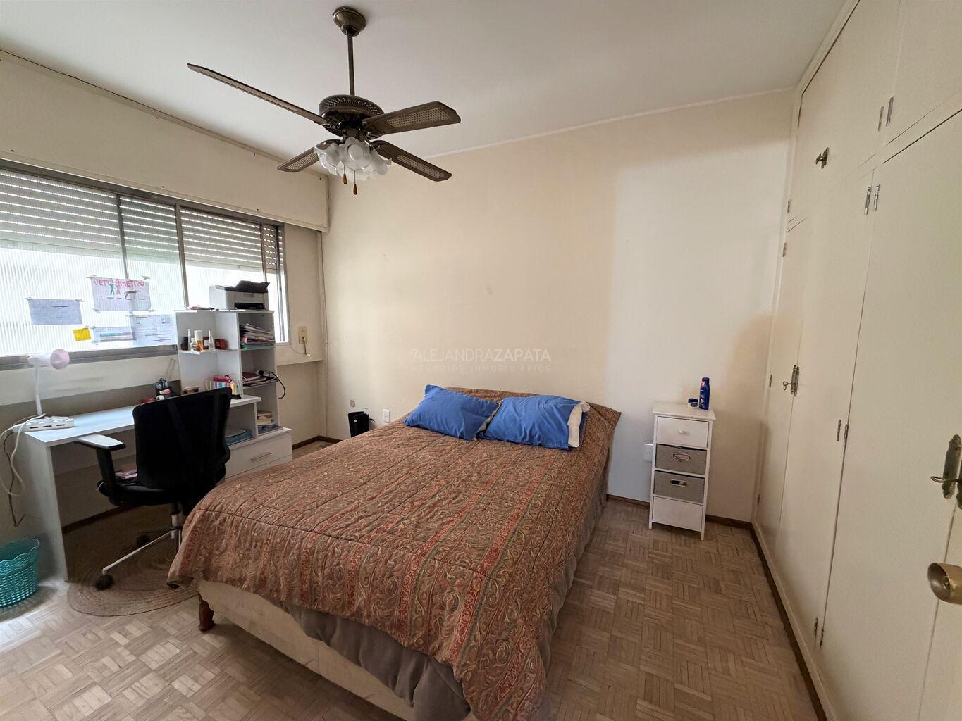 Apartamento en alquiler. 2 dormitorios, calefacción. Centro · Foto 9