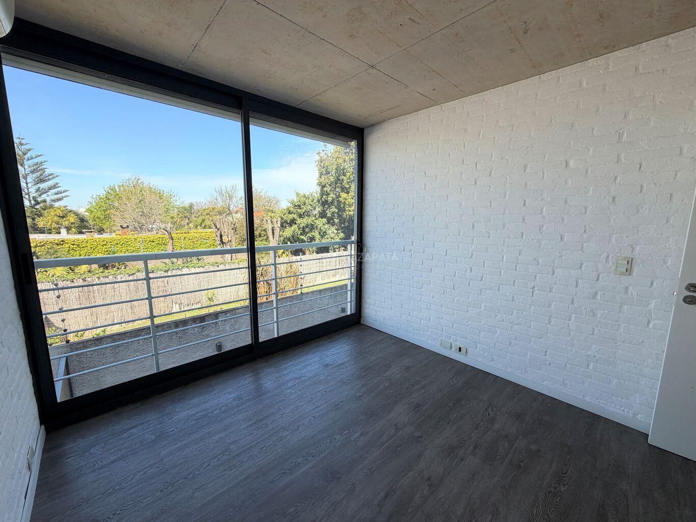 Alquiler apartamento 1 dormitorio con balcón y garage. Malvin · Foto 10