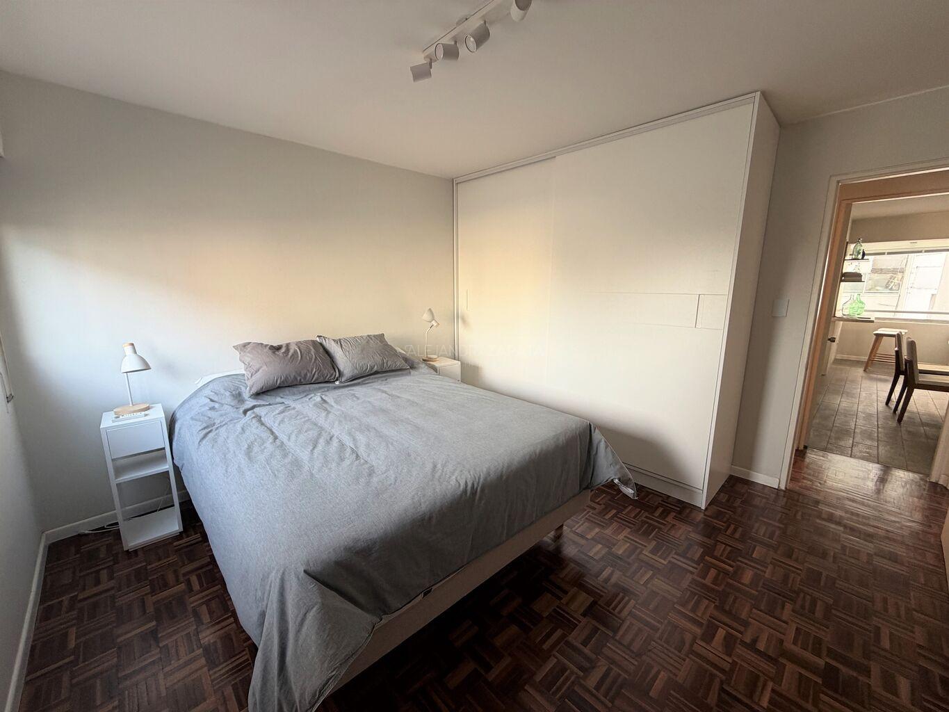 Alquiler apartamento totalmente amoblado y reciclado. 3 dormitorios 2 baños. Pocitos · Foto 9