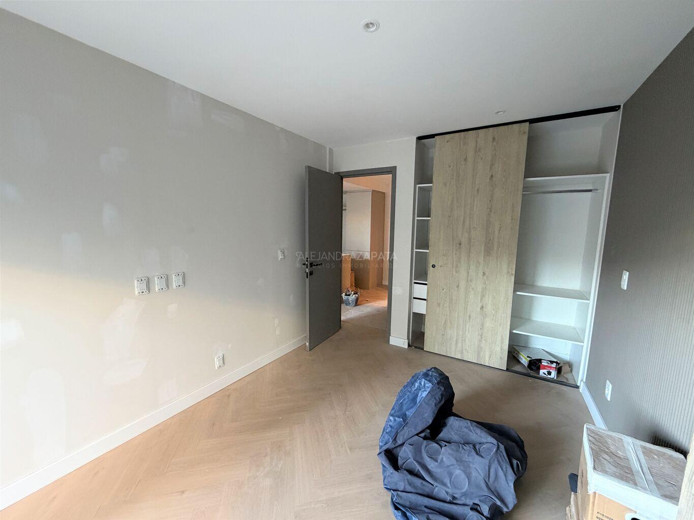 Alquiler apartamento A ESTRENAR. Un dormitorio, balcón y parrillero. Garage · Foto 9
