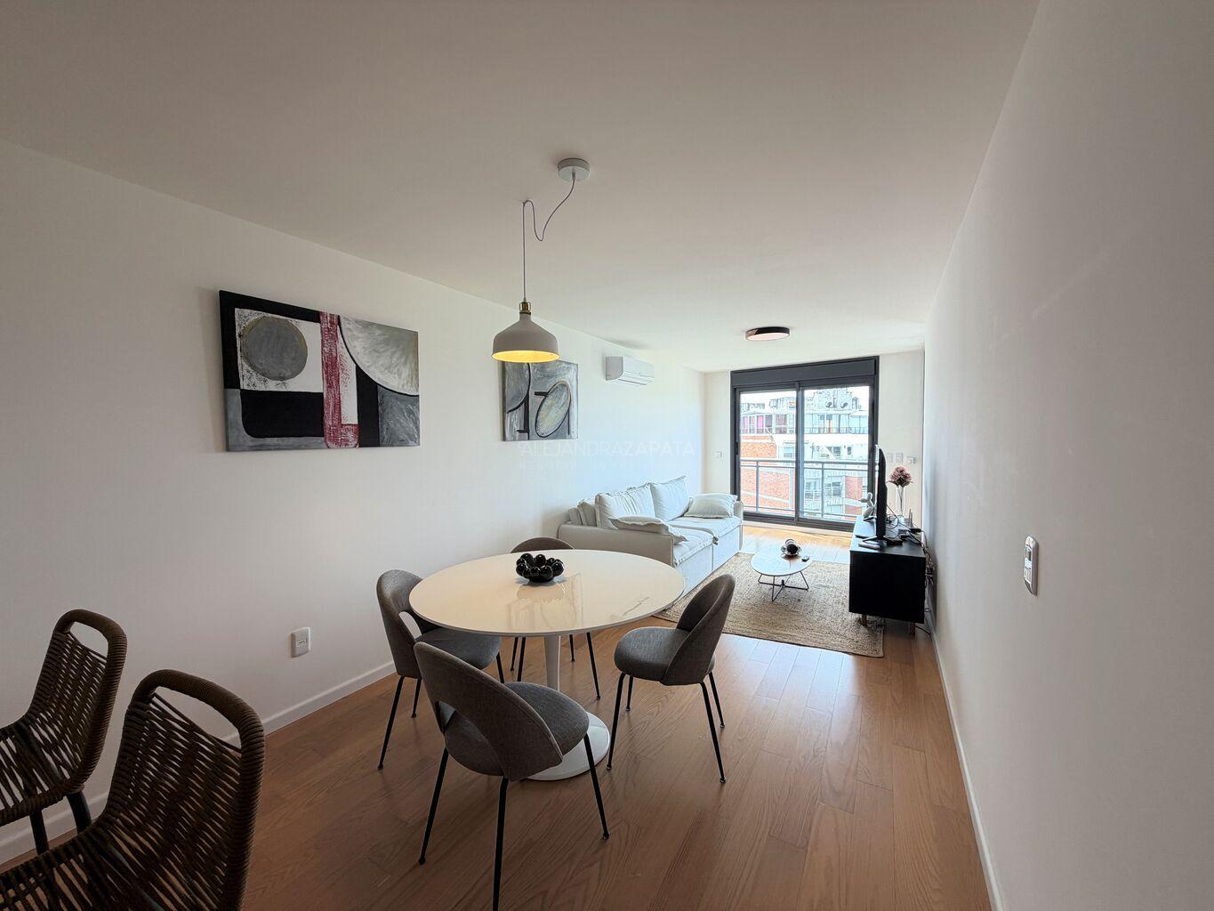 Alquiler Apartamento amoblado 2 dormitorios 2 baños, balcón. Garage. Punta Carretas · Foto 7