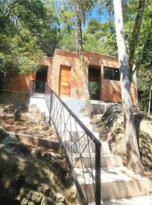 VENDO CASA GEOTÉRMICA CON ARROYO EN PIRIBEBUY - LAS PIEDRAS COUNTRY — foto 3