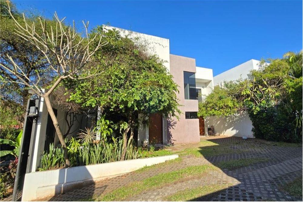 Casa en alquiler en Villa Aurelia