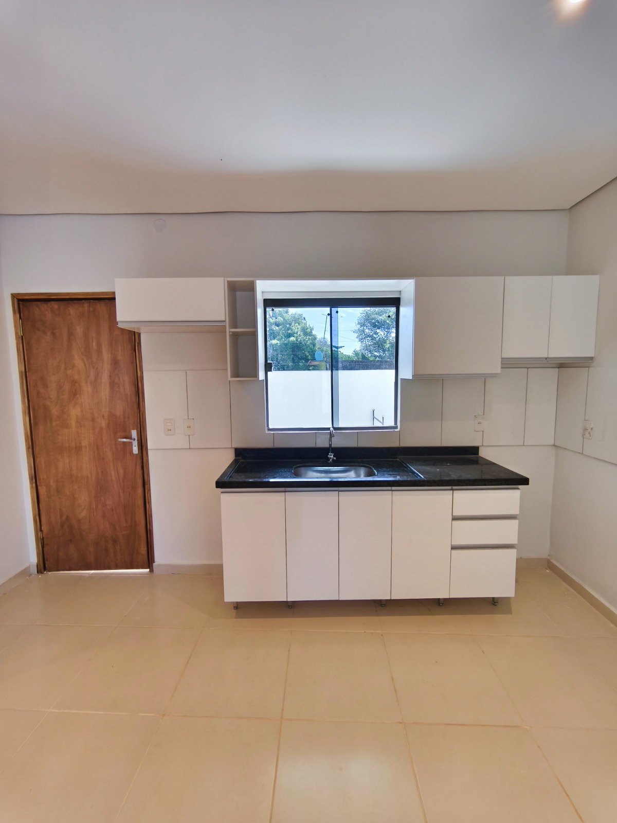 VENDO CASA DE DOS DORMITORIOS EN LA CIUDAD DE MARIANO ROQUE ALOSNO — foto 2