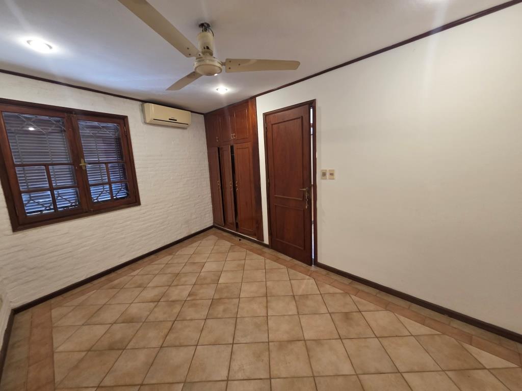 Casa en alquiler, detrás de Mburuvicha Roga, Zona Seminario — foto 2