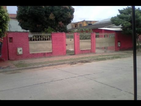 Vendo Amplia Y Funcional Casa En La Zona Cumavi