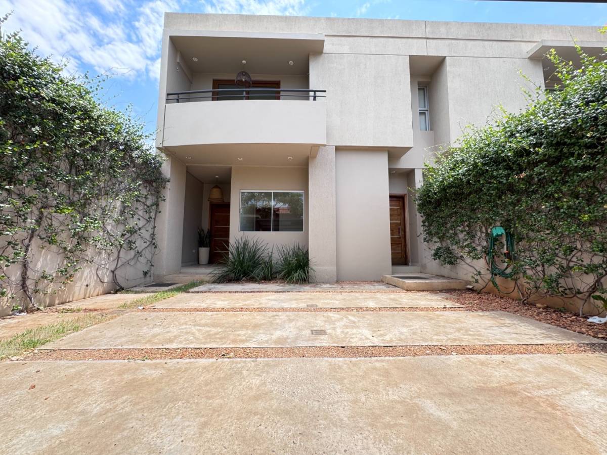 VENDO HERMOSO DUPLEX AMPLIO — foto 2