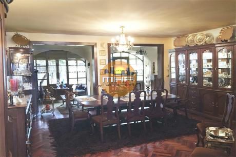 Hermoso Chalet En Venta 4 Dormitorios Próximo Parque Linconl Zona Cala Cala