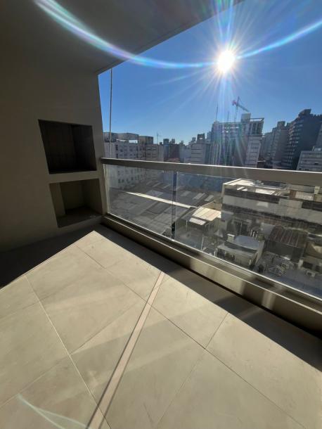ALQUILER APARTAMENTO 1 DORMITORIO EN TRES CRUCES CON PARRILLERO PROPIO