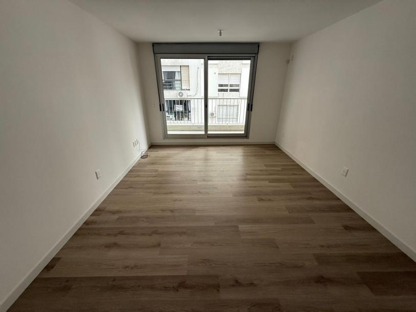 Alquiler de apartamento de 2 dormitorios a estrenar en Cordón Sur.