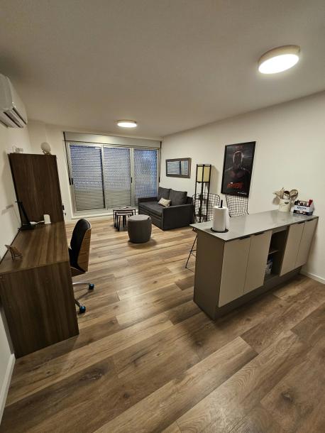 Venta monoambiente con renta. Totalmente equipado en Cordón Design.