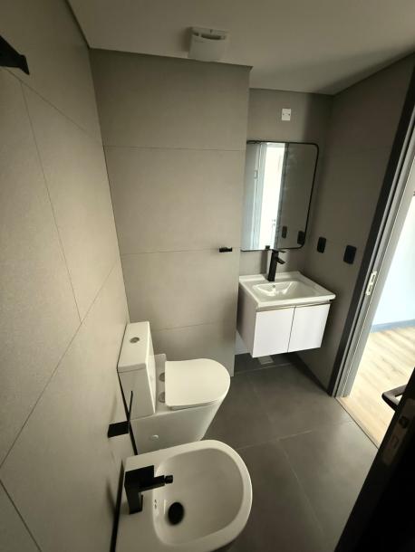 Alquiler apartamento 1 dormitorio en piso alto. Cordón. · Photo 11