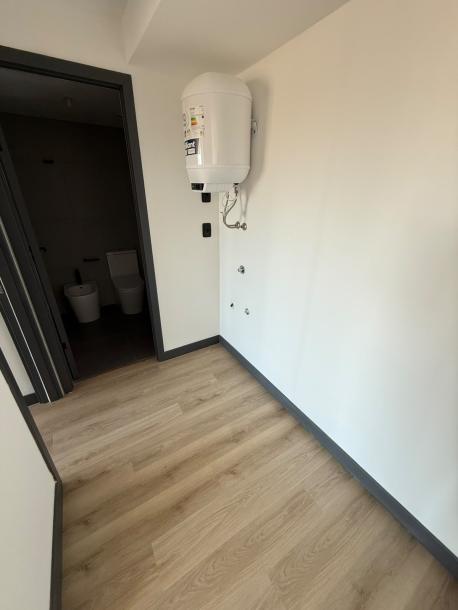 Alquiler apartamento 1 dormitorio en piso alto. Cordón. · Photo 10