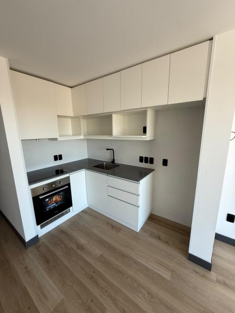 Alquiler apartamento 1 dormitorio en piso alto. Cordón. · Photo 6