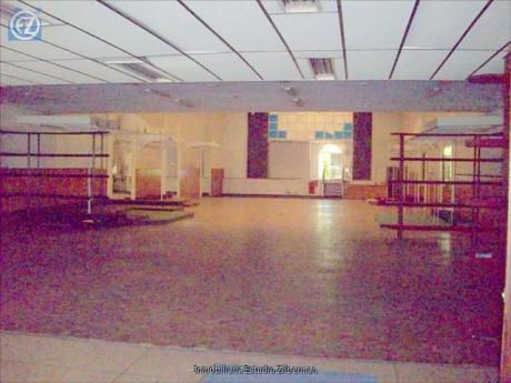 Locales Comerciales En Cordón