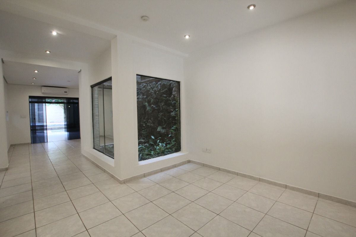 EN ALQUILER DUPLEX EN EL BARRIO VILLA MORRA — foto 2