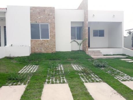 Bella Casa En Venta Los Parques 2