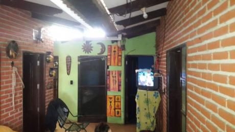 Vivienda Y Negocio Con Tienda