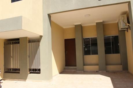 Hermosa Casa A Estrenar De 3 Plantas En La Zona Norte Alemana 7mo Anillo