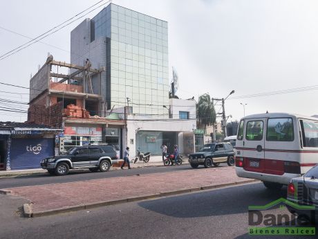 Edificio En Av. Centenario