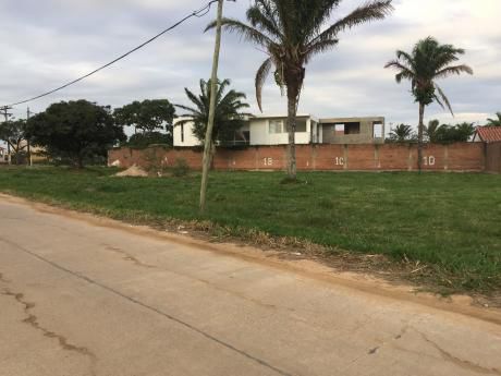 Lote En Esquina