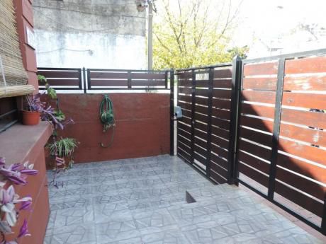 Impecable, 2 Dorm...jardin..cochera !!