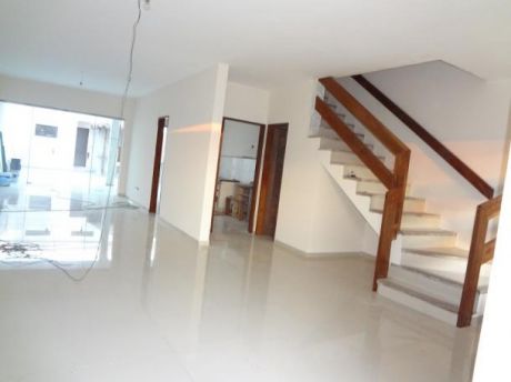 De Oferta!! Casa A Estrenar En Zona Norte