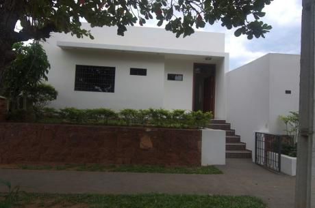 Casa En Lambare, Zona Supermercado Pueblo